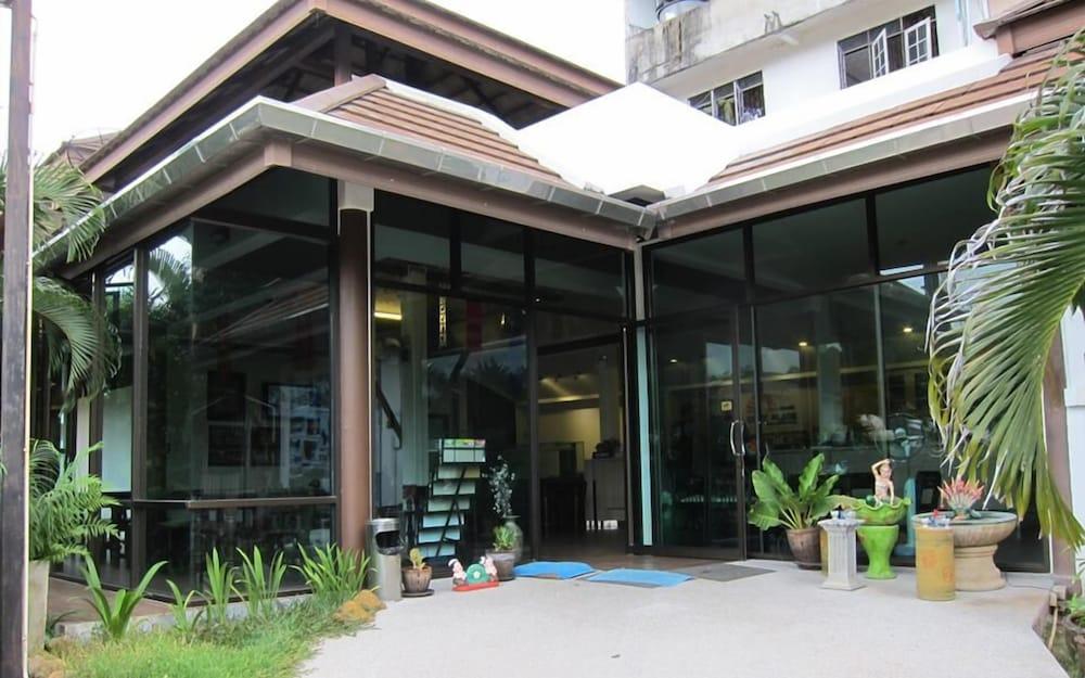 Cozy Place Hotel Krabi By